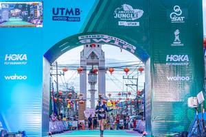 BIB: 624
                            <button type="button" onclick="openModal(21794782)" class="btn btn-primary btn-sm float-right btn-popup" data-toggle="modal" data-target=".modal-high-quality">
                        <i class="fas fa-shopping-cart"></i> Add to Cart
                    </button>
                                            <button type="button" onclick="isThisMe(21794782, true)" class="btn btn-success btn-sm float-right btn-popup btn-isme hidden" data-toggle="tooltip" data-placement="bottom" title="นี่คือรูปของคุณใช่ไหม คลิกที่นี่เพื่อเอาเข้าอัลบั้ม">
                        <i class="fas fa-plus"></i> Add to album
                    </button>
                    <button type="button" onclick="isThisMe(21794782, false)" class="btn btn-warning btn-sm float-right btn-popup btn-isnotme hidden">
                        <i class="fas fa-ban"></i> Remove from album
                    </button>